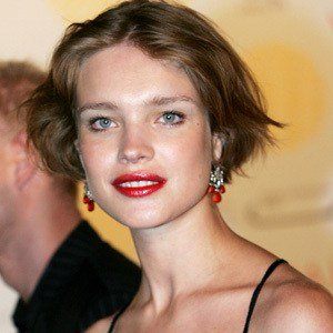 Natalia Vodianova Headshot 7 of 10