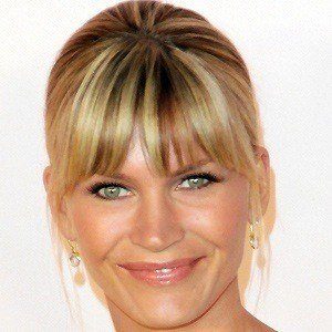 Natasha Henstridge - Bio, Family, Trivia | Famous Birthdays