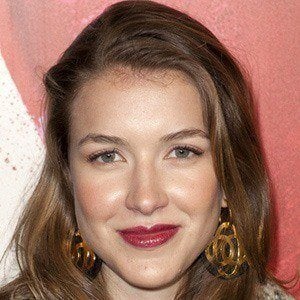 Nathalia Ramos Headshot 3 of 9