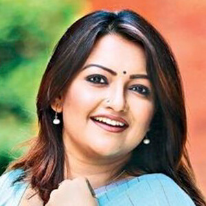 Nawsheen Nahreen Mou Headshot 2 of 5