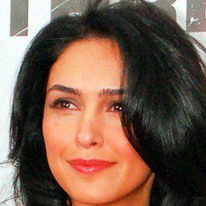 Nazanin Boniadi - Bio, Family, Trivia | Famous Birthdays