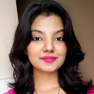 Neha Datta Headshot 2 of 5
