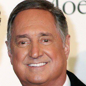 Neil Sedaka - Bio, Family, Trivia | Famous Birthdays