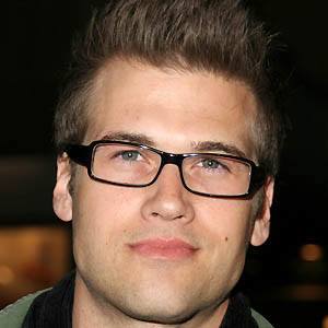 Nick Zano Headshot 7 of 10