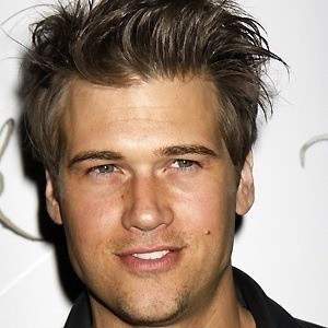 Nick Zano Headshot 9 of 10