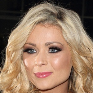 Nicola McLean Headshot 8 of 10