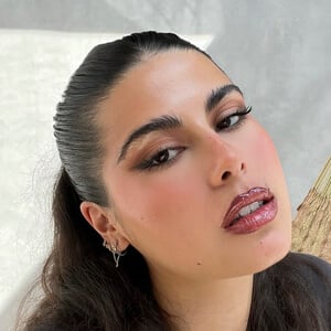 Nicole Elliott Headshot 4 of 4