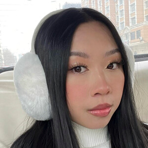 Nicole Li Headshot 6 of 6