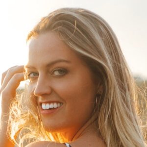 Nicole Renard Headshot 2 of 10