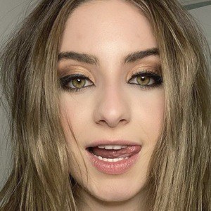 Nicole Tortolani Headshot 3 of 10