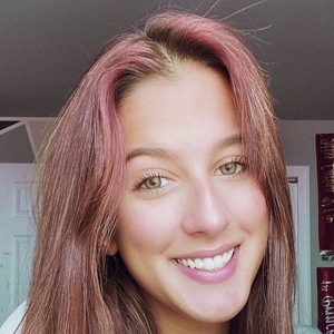 Nicolleegongora_ Headshot 5 of 10