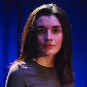 Nieve Petruzziello Headshot 4 of 10