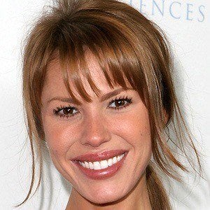 Nikki Cox - Bio, Family, Trivia | Famous Birthdays