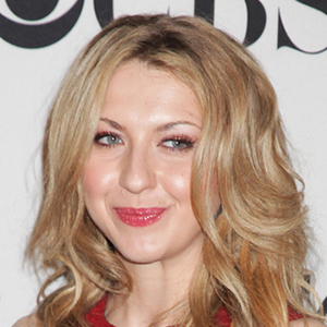 Nina Arianda Headshot 5 of 5