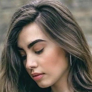 Nina Hita Headshot