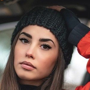 Nina Hita Headshot