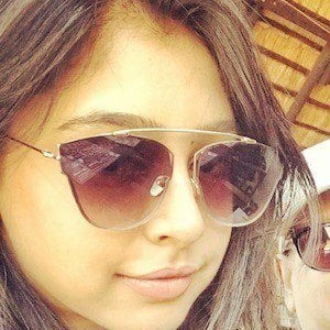 Niti Taylor Headshot 4 of 6