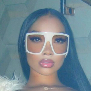 niyaiman Headshot 4 of 5