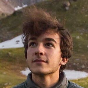 Noah Lipsitz Headshot 4 of 4