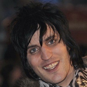 Noel Fielding Headshot 9 of 10