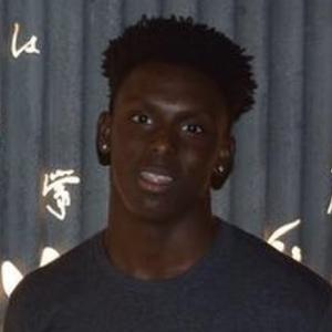 notelijxh Headshot 7 of 10