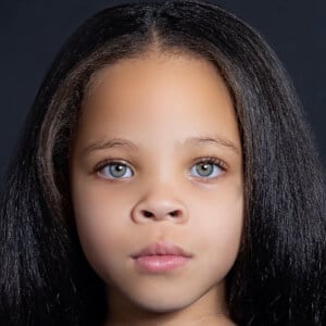 Nova Starr Headshot 3 of 5