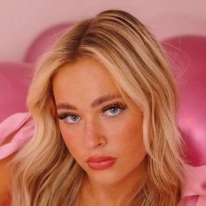 Nova Sterling Headshot 4 of 9