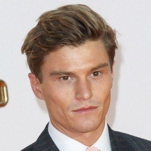 Oliver Cheshire Headshot 6 of 6