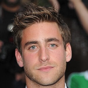 Oliver Jackson Cohen Headshot 4 of 6