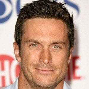 Oliver Hudson Headshot 7 of 10