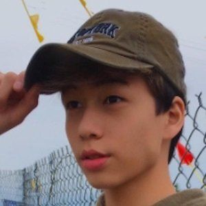 Oliver Moy Headshot 17 of 17