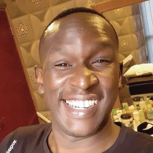 Oliver Otieno Headshot 10 of 10