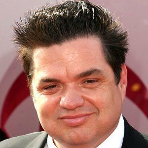 Oliver Platt Headshot 9 of 10