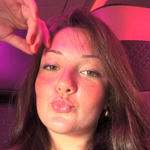 Olivia Costa Headshot 4 of 7