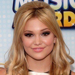 Olivia Holt at age 15