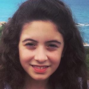 Olivia Presti Headshot