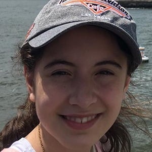 Olivia Presti Headshot