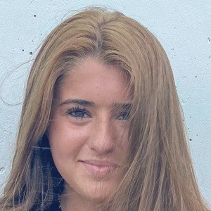 Olivia Robey Headshot 3 of 10