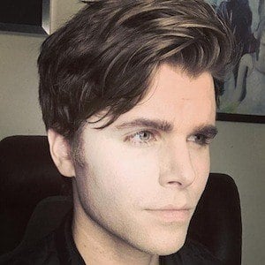 Onision Headshot 6 of 10