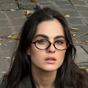 Oriana Gallo Headshot 5 of 6