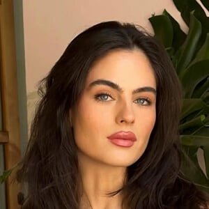 Oriana Gallo Headshot 6 of 6