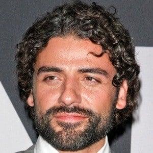 Oscar Isaac at age 33