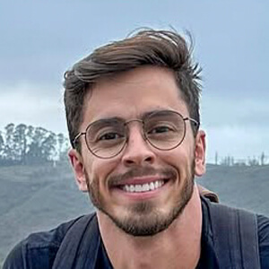 Osmar Ribeiro Headshot 4 of 5