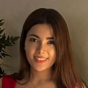 pada_heli Headshot 3 of 4