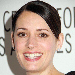 Paget Brewster - Bio, Family, Trivia | Famous Birthdays