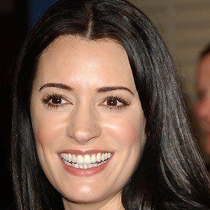 Paget Brewster - Bio, Family, Trivia | Famous Birthdays