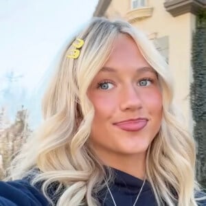 PaisLee Jaine Nelson Headshot 3 of 4