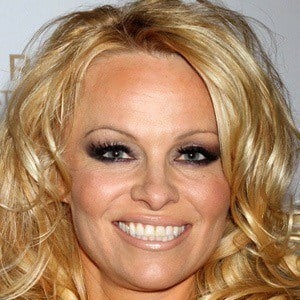 Pamela Anderson Headshot 4 of 10