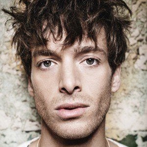 Paolo Nutini Headshot 2 of 5