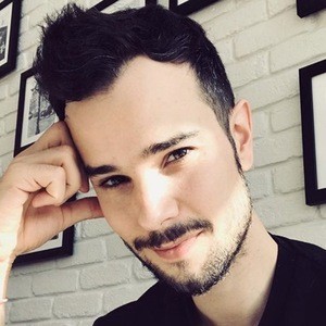 ParisASMR Headshot